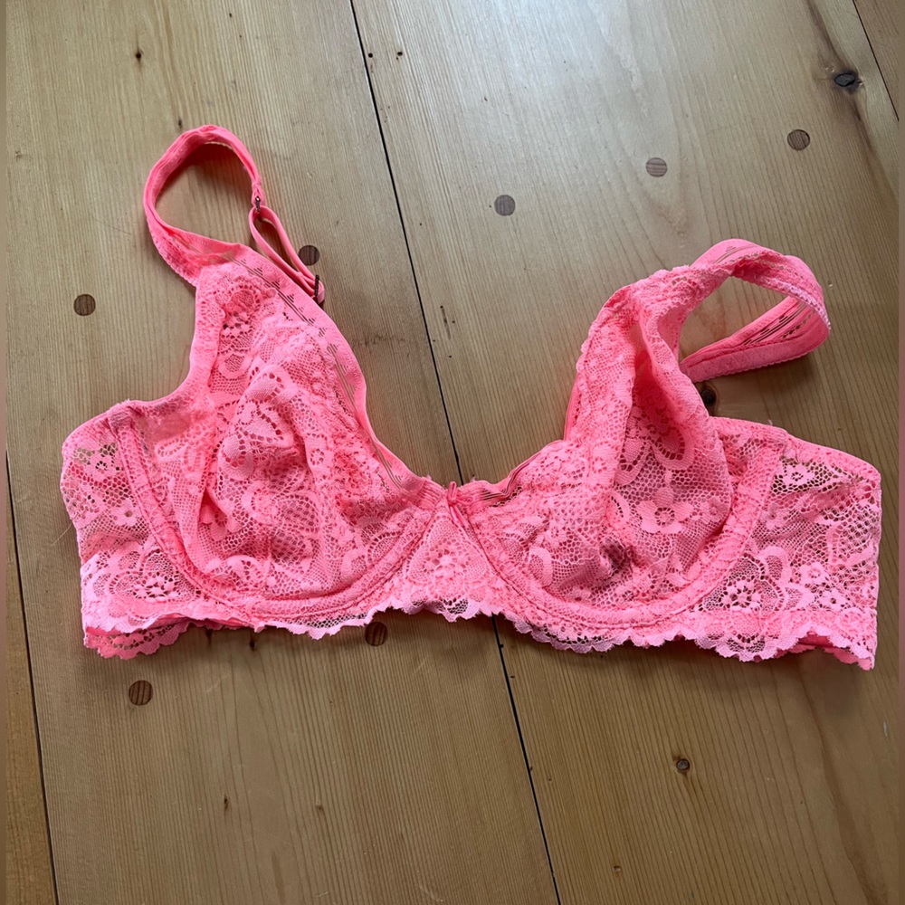 Underwire lace bra